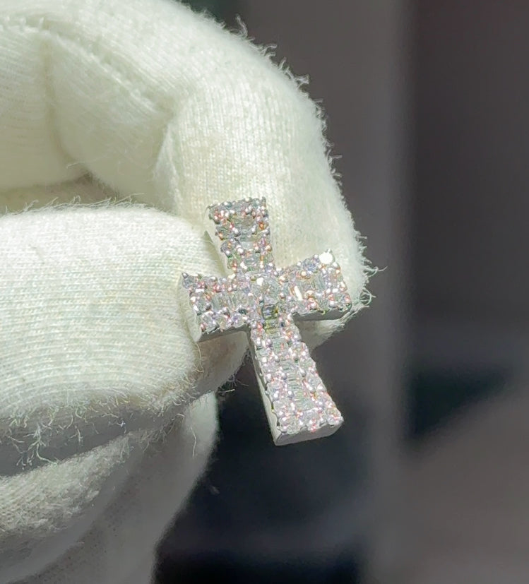 Cross Baguette White Gold Pendant 18ct