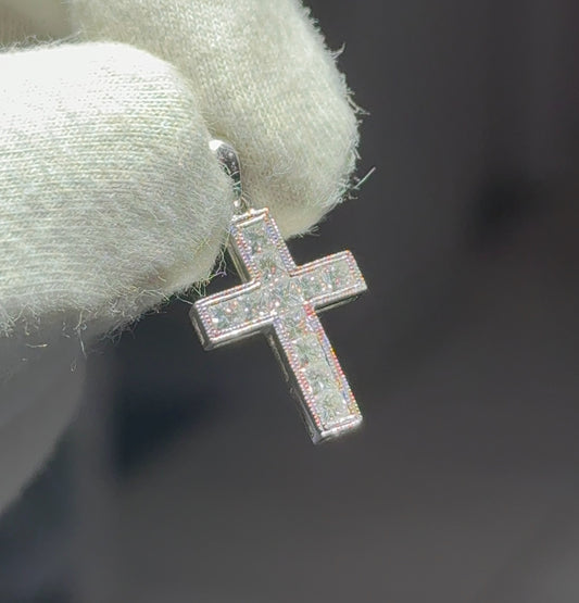 Cross Pendant 18ct White Gold